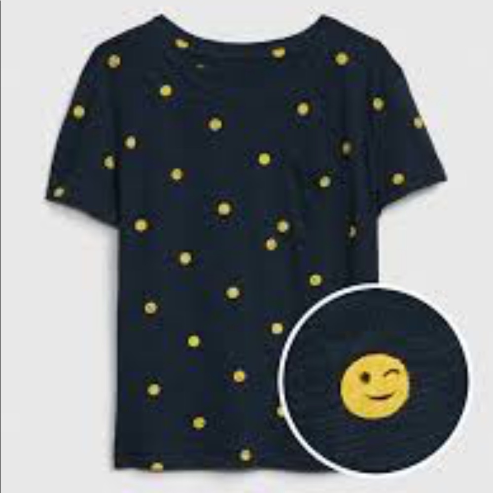 NWT GAP Smiley Face Pocket Tee XL